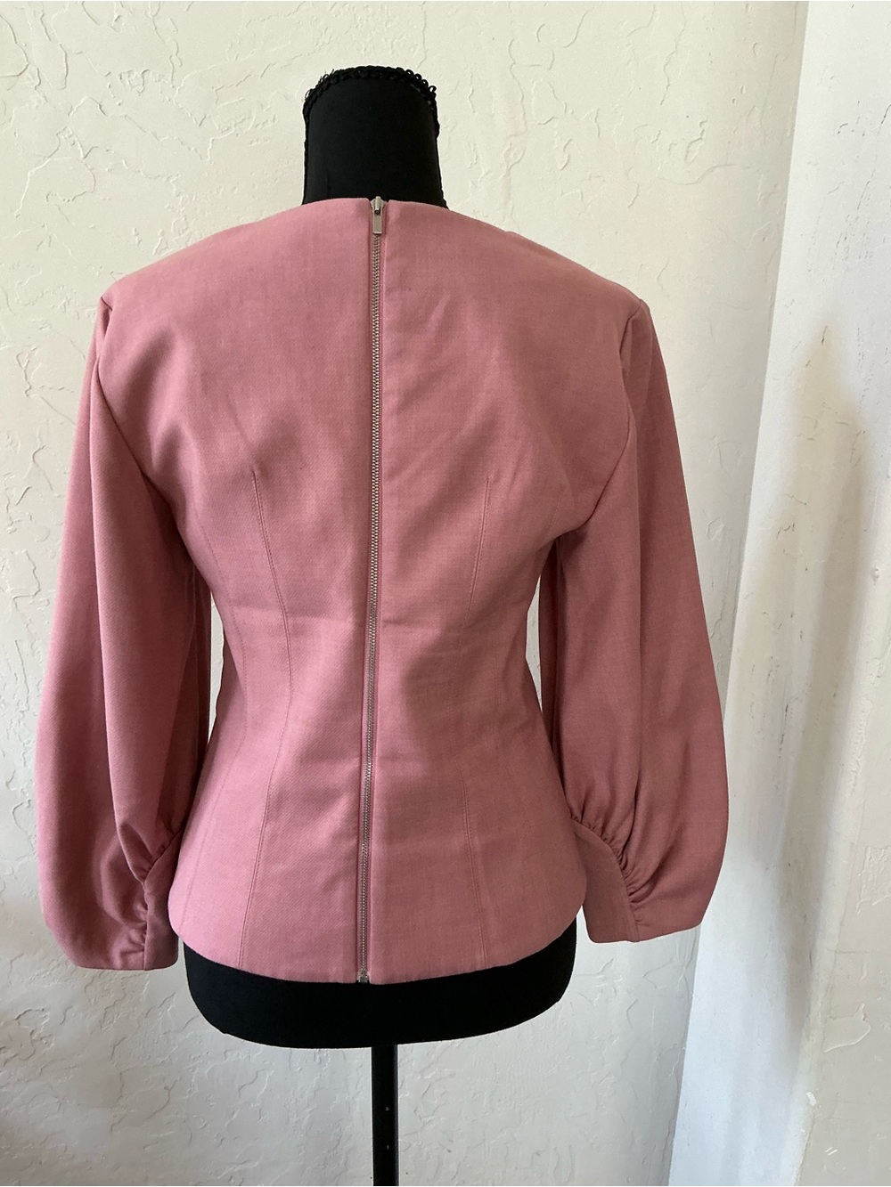 Tibi Blouse in Dusty Rose with V-Neck and Puff Sleeves - Picture 2 of 3